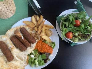 Daily menu with ćevapi at Simple Green in Zagreb
