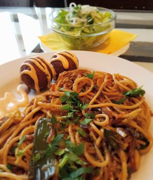 Spaghetti noodles at Simple Green in Zagreb