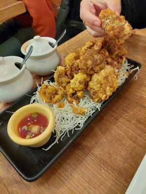 Cauliflower bombs at Kati Vegan Thai in Seattle