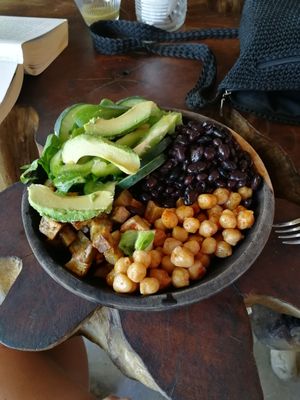 Buddha Bowl at Con.Siente de LULU La Bruja in Bacalar