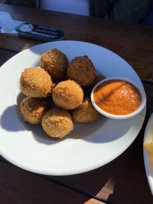 Vegan arancini  at Smiling Samoyed Brewery in Myponga