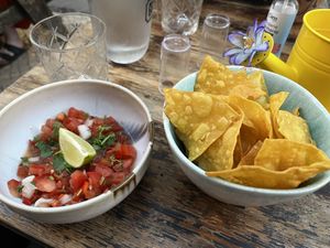 Nachos mit Tomaten  at Guaka in Faro