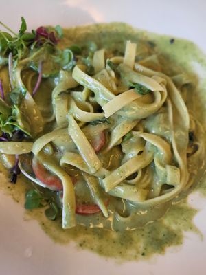 The fettuccine noodles - delicious sauce at Soiroum in Seoul