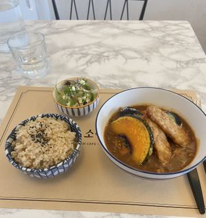 Curry strew   at Soiroum in Seoul