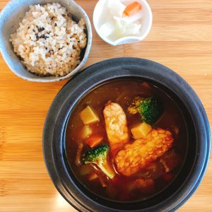 Vegan soup curry in Ttukbaegi(Korean traditional ston bowl) at Soiroum in Seoul