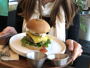 Bean burger with vegan cheese 👍 at Soiroum in Seoul