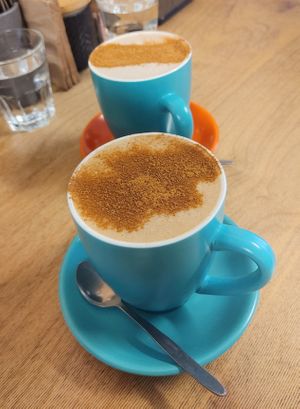 Chai & dirty chai with oat milk at Hunter in Rye