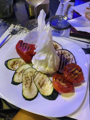 Mozzarella sarda e verdure grigliate  at Il Baretto in Santa Teresa Di Gallura
