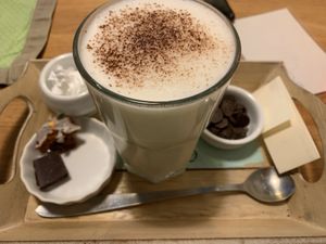 Vegan hot chocolate with chocolate chips  at T&Ko in Leuven