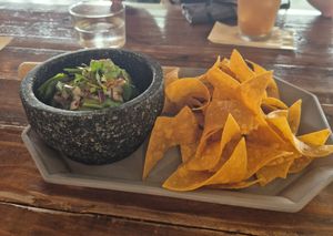 nachos with guacamole at Vongo & Anchor in Chatan