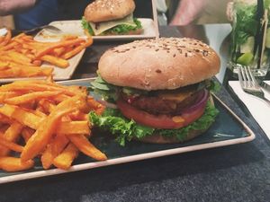 the burger sauce is reeeeally good at Hans im Glück in Muenster