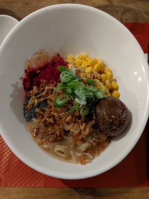 Extra garlic ramen at Men Impossible in Amsterdam