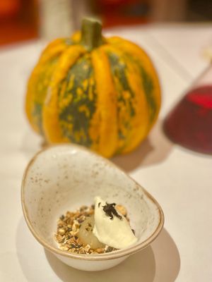 Course 6 - Braeburn Apple  at Gauthier Soho in London