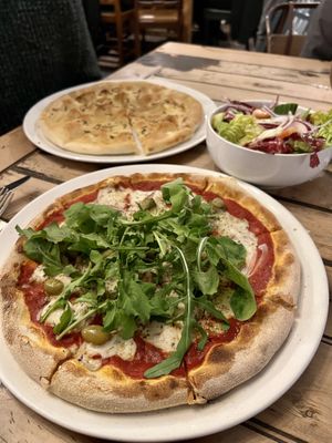 Vegan pizza, garlic pizza bread and salad   at Black Isle Bar and Rooms in Inverness