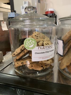 Vegan chocolate chip cookies at Nutmeg Cafe in Tuckahoe