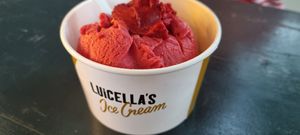 Very delicious two scoops ice at Luicella's - Lange Reihe in Hamburg