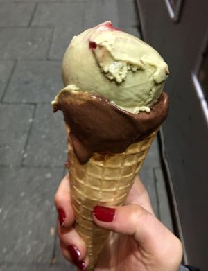Pistachio & Chocolate! Both vegan  at Luicella's - Lange Reihe in Hamburg