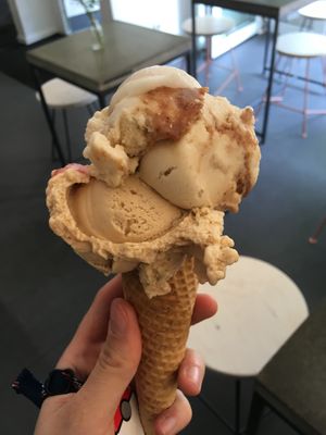 vegan ice cream in cone at Luicella's - Lange Reihe in Hamburg