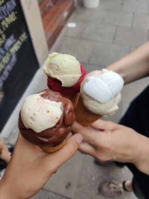  at Luicella's - Detlev-Bremer-Straße in Hamburg