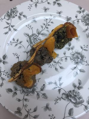 vegan tris at Gaudi&Naan in Ljubljana