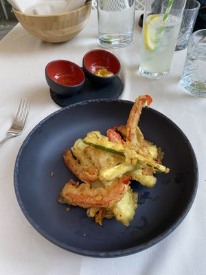 The generous serving of tempura with perfect batter  at Gaudi&Naan in Ljubljana