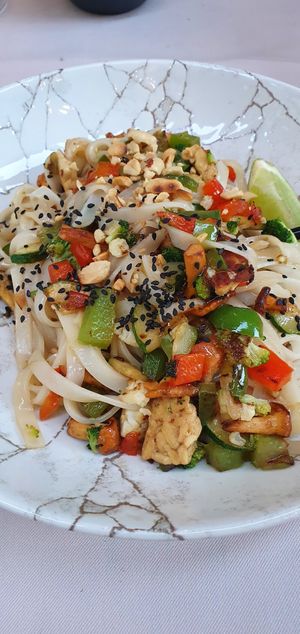 Pad thai at Gaudi&Naan in Ljubljana