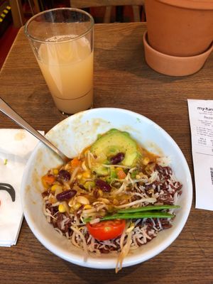 They offered a wide selection of vegan and vegetarian options.  Everything tasted amazing and the atmosphere is awesome! at my indigo - Museumstraße in Innsbruck