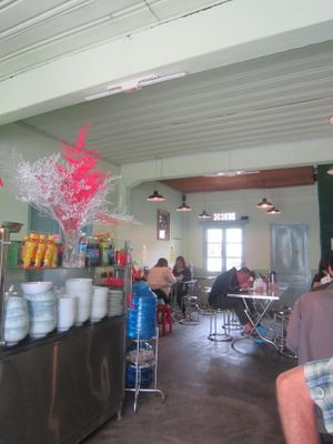 The interior is not large but is spacious enough at Com Chay Thanh Dam in Da Lat