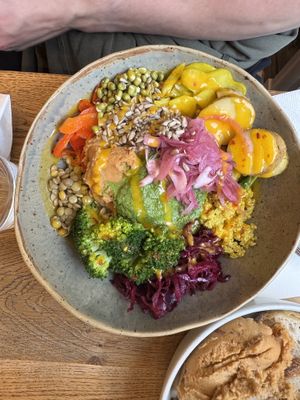 Vegan power bowl  at Daily Pot in Bergen