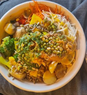 Vegan bowl at Daily Pot in Bergen