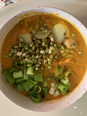 Curry pot with 3 toppings of your choice at Daily Pot in Bergen