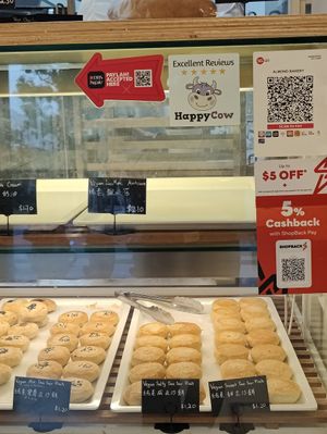  at Almond Bakery 杏仁烘培坊 in West Singapore