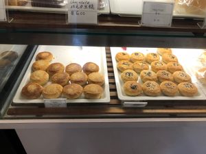 Tao Sar Piah at Almond Bakery 杏仁烘培坊 in West Singapore