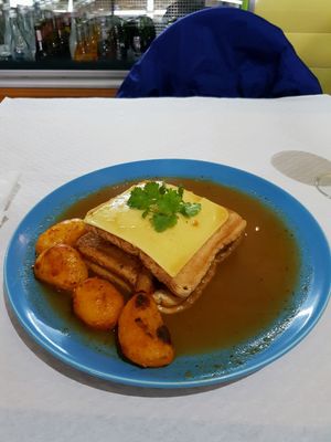 vegan chorizo and seiten sandwich  at Happy Veggies in Ponta Delgada