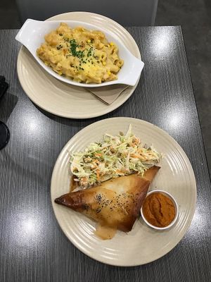 Mac n' cheese and ¿Phyllo pastry stuffed with curry?  at Watson's Eatery in Dunedin