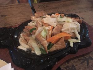 Tofu on hot plate  at Mudan Tearoom and Eatery in Tauranga