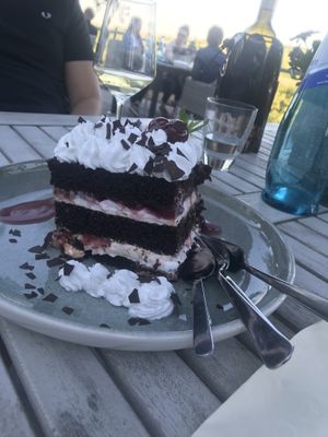 Schwarzwälderkirsch Torte at Weingut Trautwein - Restaurant & Hotel in Flonheim