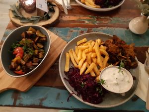 Pilz-Gyros mit zusätzlichem Grillgemüse at Weingut Trautwein - Restaurant & Hotel in Flonheim