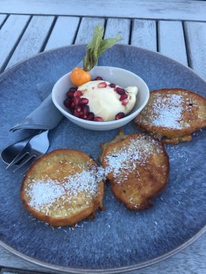 apple cinnamon pancakes  at Weingut Trautwein - Restaurant & Hotel in Flonheim