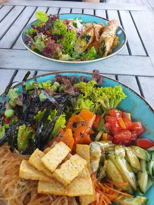 Japan bowl at Weingut Trautwein - Restaurant & Hotel in Flonheim