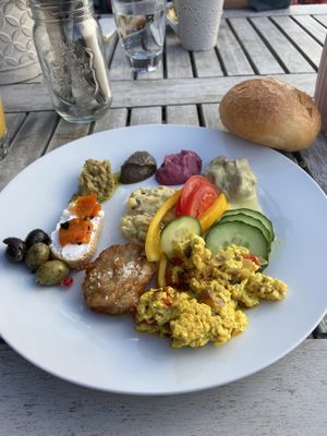 Frühstück  at Weingut Trautwein - Restaurant & Hotel in Flonheim