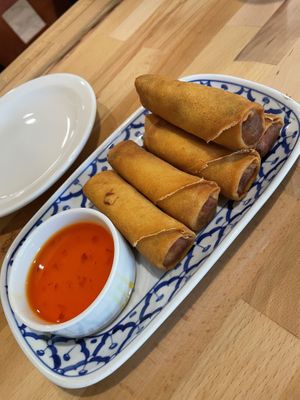 Egg rolls  at Thai Hachapi  in Tehachapi