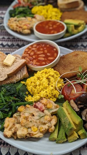 bih Breakfasts Vegan with scrambled Tofu at Nook Eatery in Hue