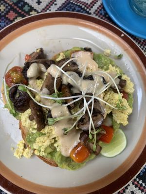 Avocado Toast mit scrambled Tofu  at Nook Eatery in Hue