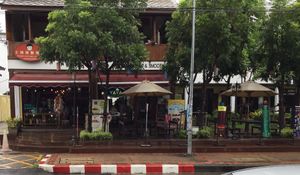 street front at VAVA Frozen Yogurt - Thae Pae Gate in Chiang Mai