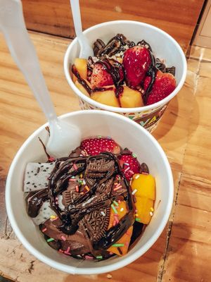 Frozen yogurt at VAVA Frozen Yogurt - Thae Pae Gate in Chiang Mai