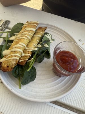   at RAWR Bar in Apollo Bay