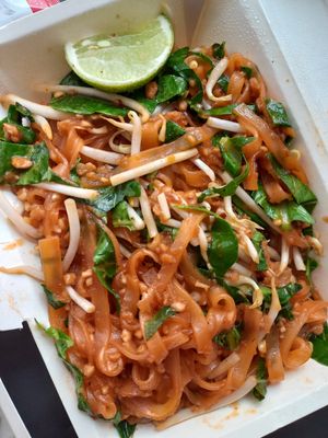 Pad thai at Nop Nan in Bangkok