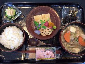 Tokui gozen ser at Cafe Guri in Kamakura