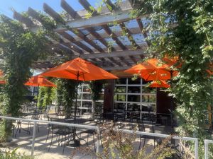 outdoor seating  at King Dough in Indianapolis